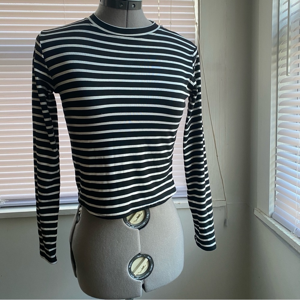 Women Horizontal Stripes Black White Stretchy Top Y2K  Size XXS